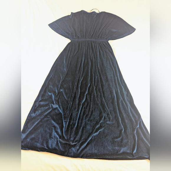 World Market Mira Celestial Embroidered Maxi Dress (L/XL) - Picture 14 of 15